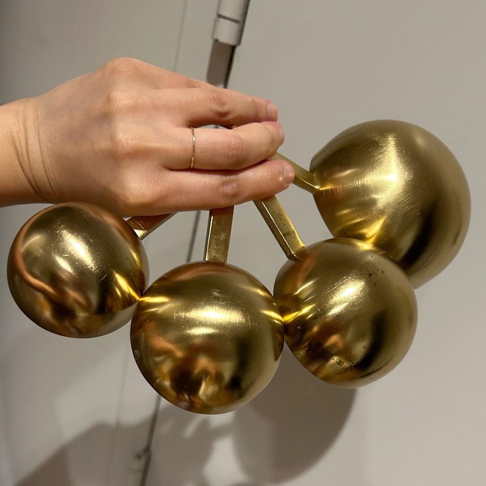 JUNE GOLD MEASURING SPOONS, SET OF 4 - Picture 5 of 5